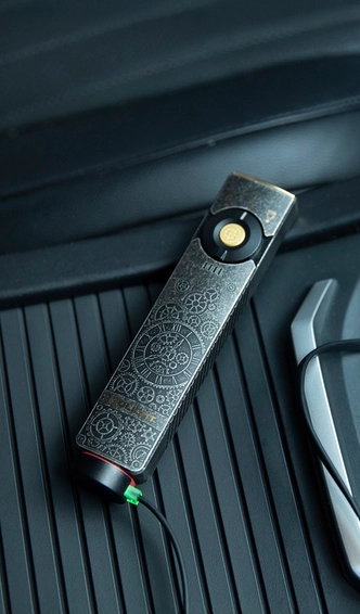 Arkfeld Pro Titanium Stonewashed Edition - Olight