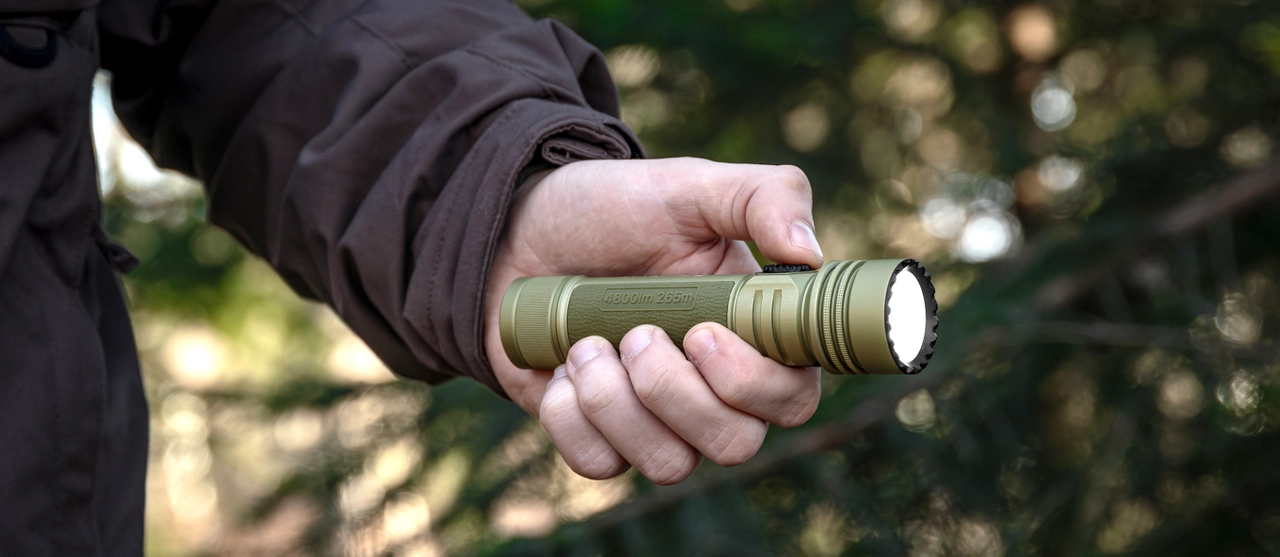 Olight Seeker Ultra Durable 4800LM LED Flashlight Olive Green - Olight