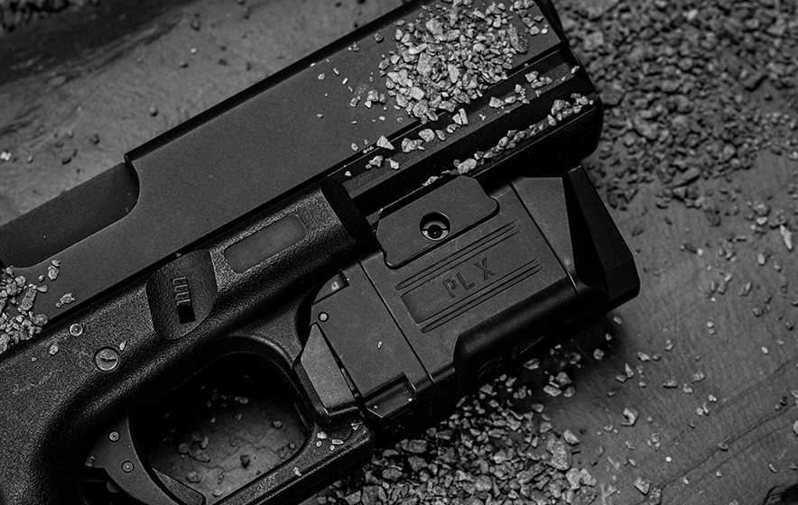 Taktická LED svítilna PL X Olight - kovová konstrukce