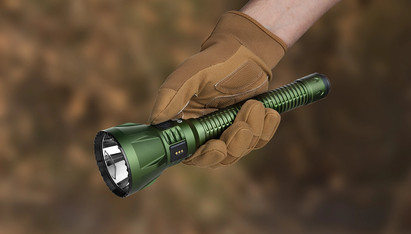 Javelot Turbo 2 long range flashlight 1500m beam hunting search