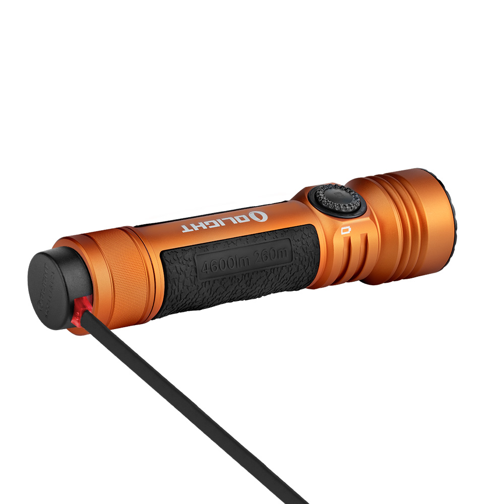 新品未使用 OLIGHT Seeker 4 Pro TYPE-C 4600lm Seeker 4 Pro 4600 Lumen High Power Rechargeable LED Flashlight