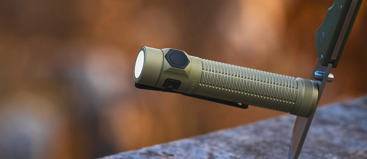 Baton Ultra 4 Pro EDC Flashlight 1800 Lumens USB-C Charging and