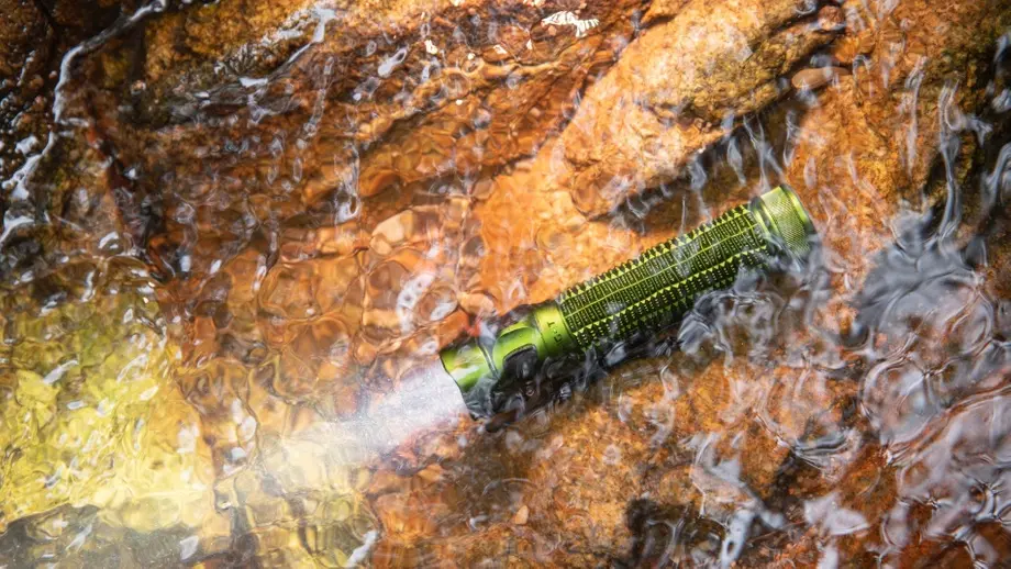 How to Test Flashlight Waterproof Rating at Home: DIY Guide