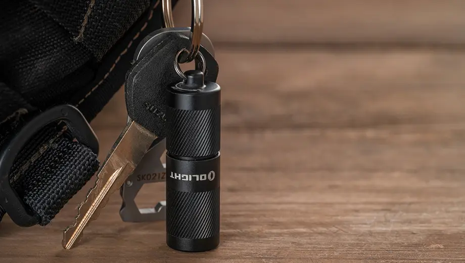 Is a Small Flashlight Good For EDC Use?
