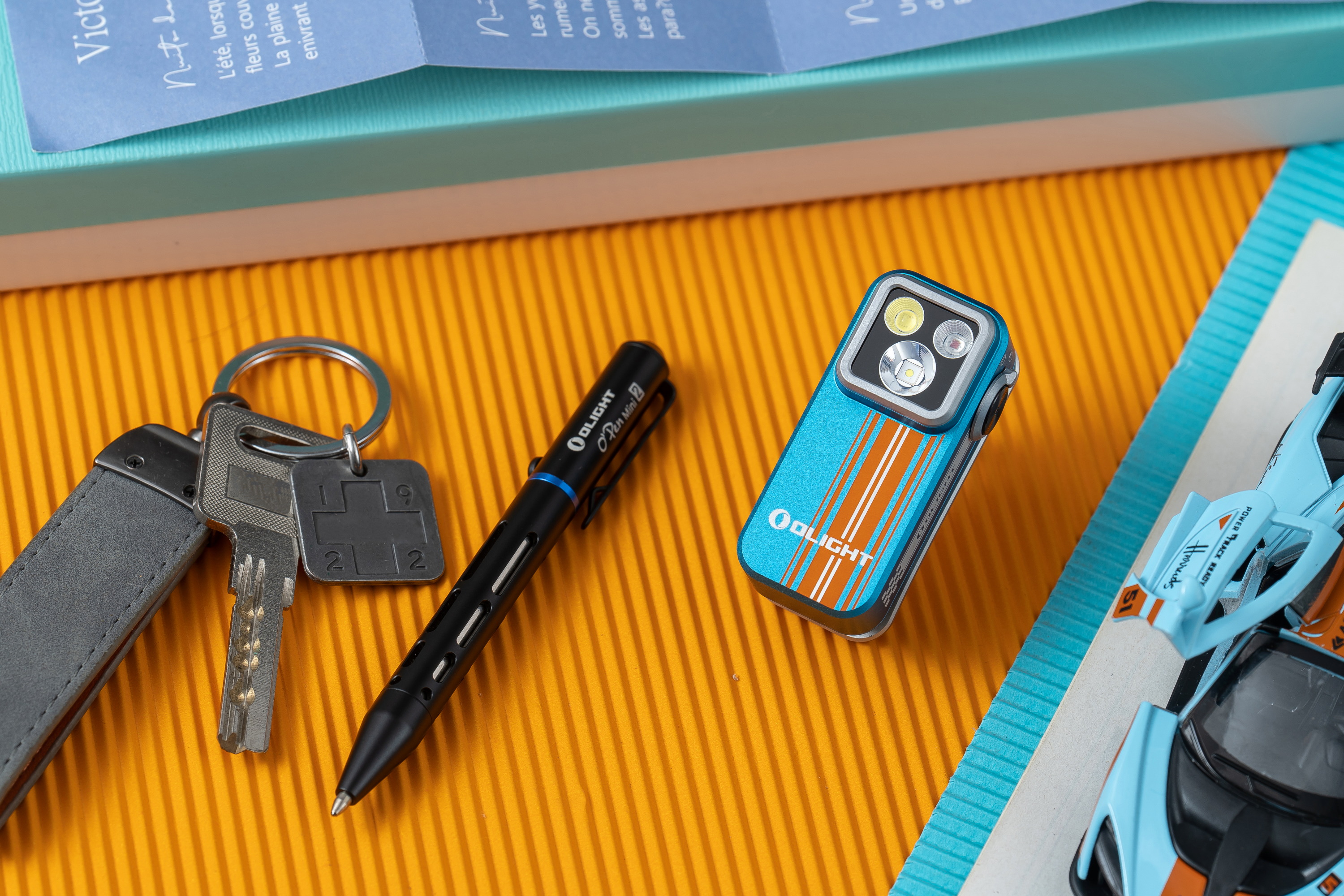 Seeker 4 Pro Oclip Pro Roadster Member Exclusive LED Flashlight