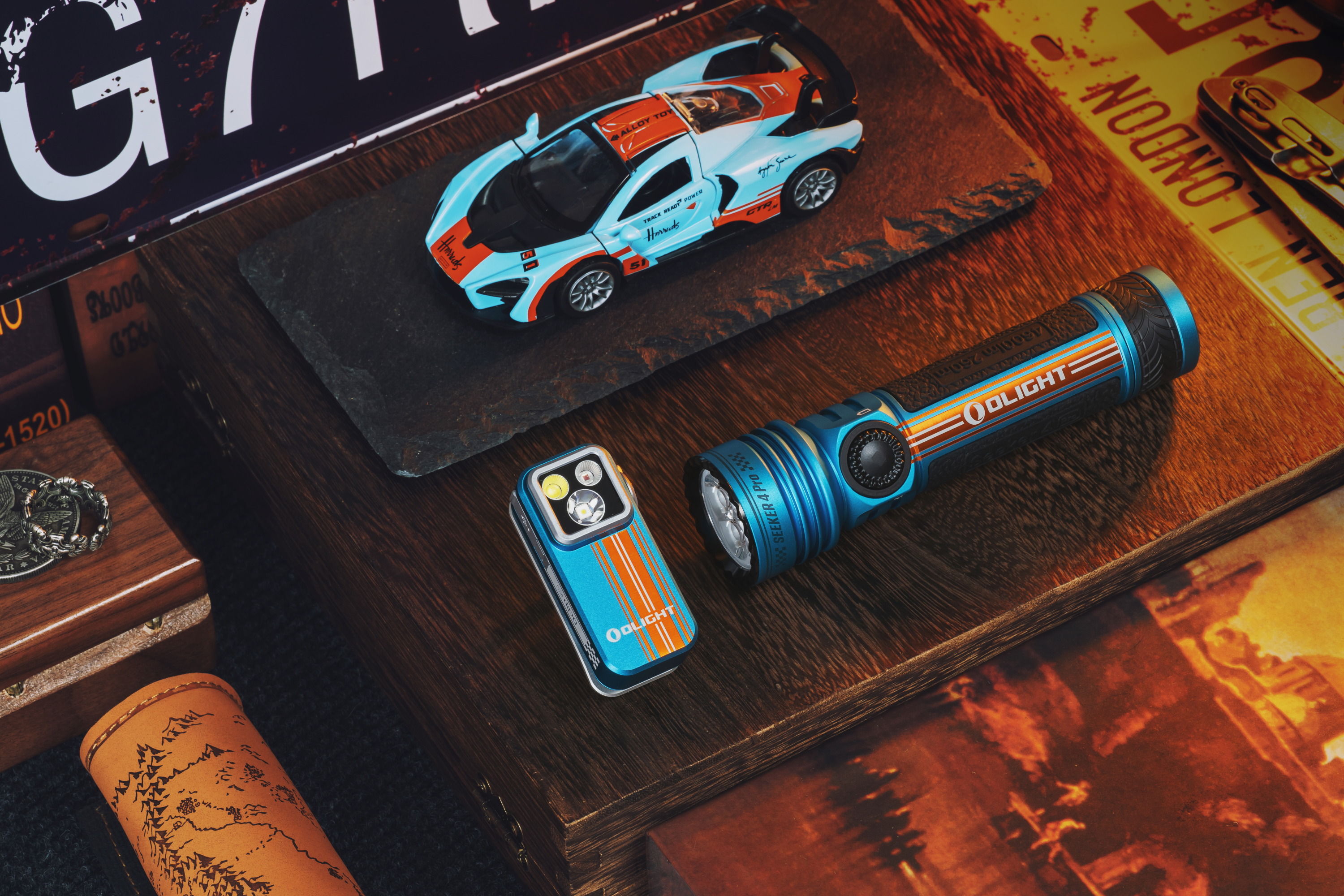 Seeker 4 Pro Roadster: High-Performance Flashlight Kit- Olight