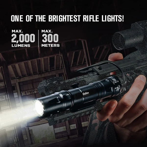 Olight Odin 2000ルーメン タクティカルライト M-LOKマウント OLIGHT Odin 2000ルーメン タクティカルライト | OLIGHT