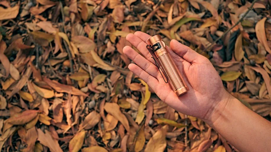 10 Features to Look for When Buying a Rechargeable Emergency Flashlight