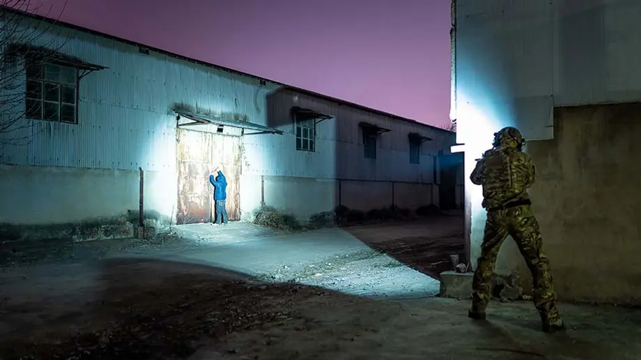 What's the Type of Tactical Flashlight