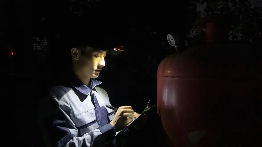 Rechargeable Headlamp Guide: Everything You Need to Know
