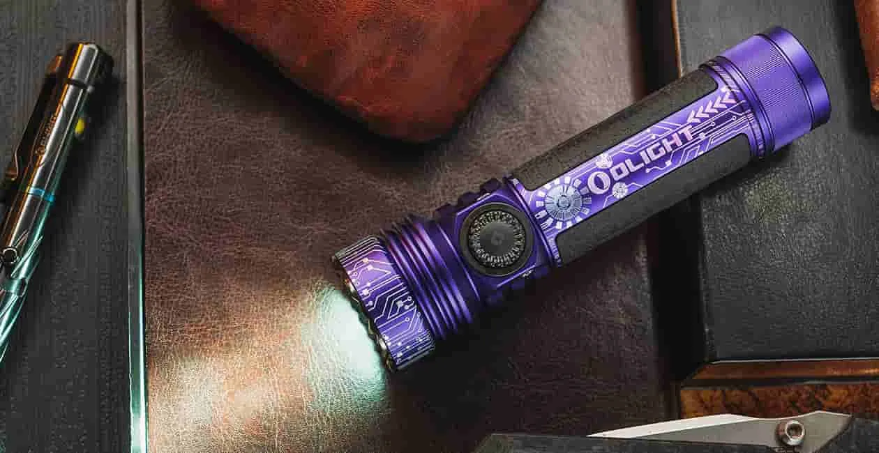 Seeker 4 Pro Oclip Pro Roadster Member Exclusive LED Flashlight