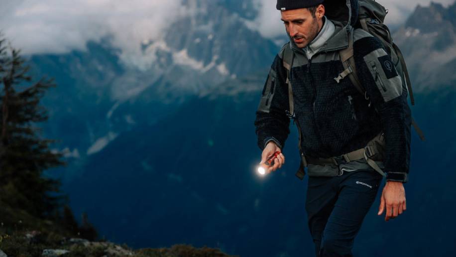 Why a Strobe Function on a Flashlight is Important？