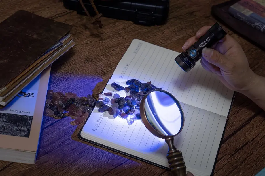 UV flashlights for viewing minerals