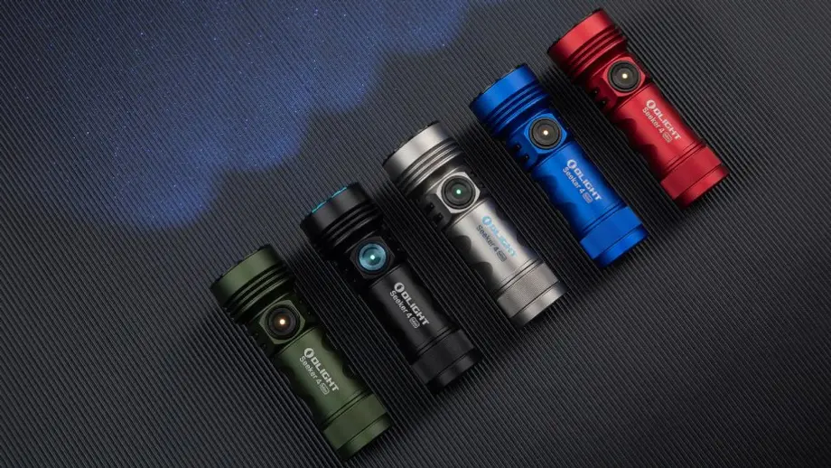 ⭐️新品未開封⭐️Olight Seeker 4 Mini ブルー　CW(昼光色) 楽天市場】OLIGHT(オーライト) Seeker 4 Mini 懐中電灯 ハンディ
